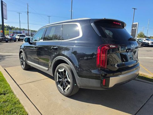 Certified 2025 Kia Telluride S AWD/4WD image 7