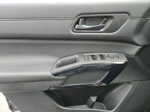 Certified 2025 Nissan Pathfinder S w/ Cargo Package image 29