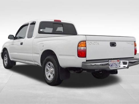 Used 2002 Toyota Tacoma 2WD Xtracab image 6
