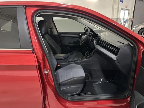 New 2026 Volkswagen Jetta SE FWD image 36