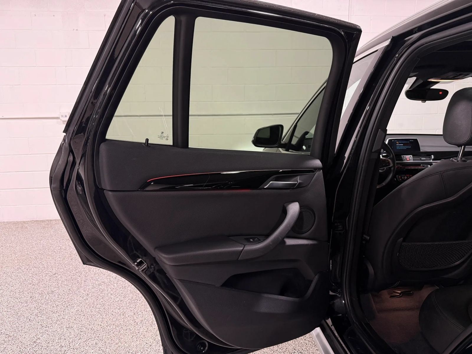 Used 2019 BMW X1 xDrive28i w/ Convenience Package AWD/4WD image 45