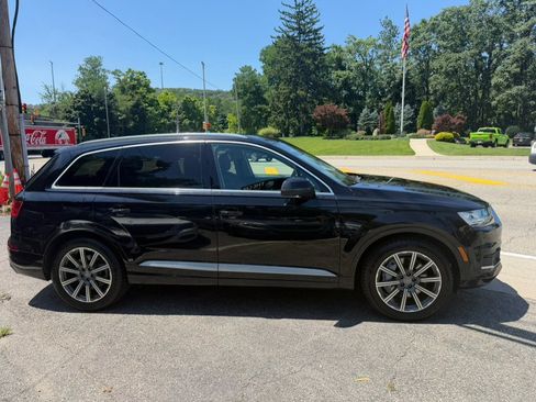 Used 2018 Audi Q7 3.0T Prestige AWD/4WD image 11