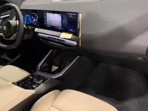 Used 2025 BMW X3 xDrive30i w/ Convenience Package image 25