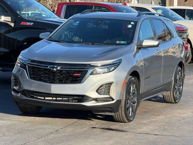 Used 2023 Chevrolet Equinox RS AWD/4WD image 3