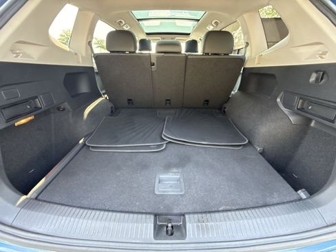 Used 2019 Volkswagen Tiguan SE w/ Panoramic Sunroof Package AWD/4WD image 26