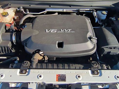 Used 2021 Chevrolet Colorado LT image 23