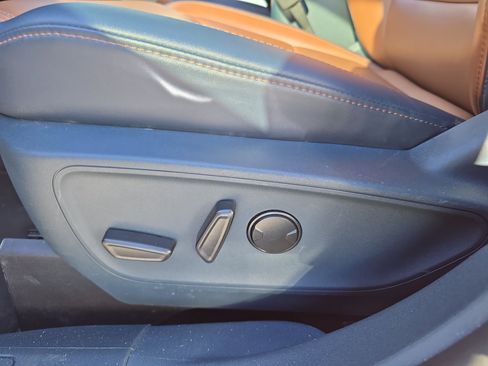 Used 2023 Ford Maverick Lariat w/ Lariat Luxury Package image 14