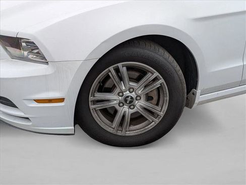 Used 2014 Ford Mustang Coupe image 10