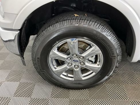 Used 2019 Ford F150 Lariat w/ Equipment Group 502A Luxury AWD/4WD image 30