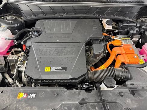 Certified 2025 Kia Niro LX FWD image 19