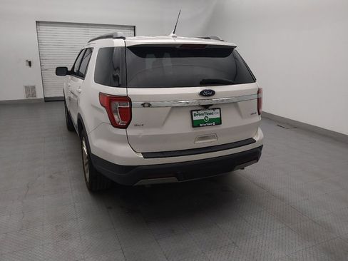 Used 2019 Ford Explorer XLT w/ Equipment Group 202A AWD/4WD image 6