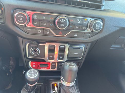 New 2026 Jeep Wrangler Sport AWD/4WD image 31