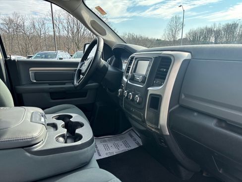 Used 2017 RAM 1500 Classic SLT image 45