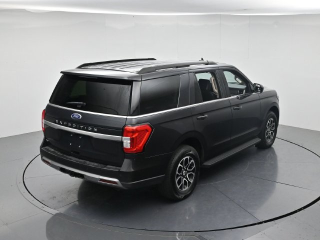 Certified 2024 Ford Expedition XLT RWD image 44