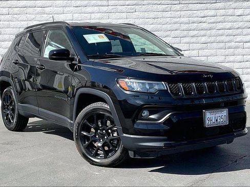 Certified 2023 Jeep Compass Latitude AWD/4WD image 12