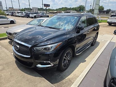 Used 2017 INFINITI QX60 FWD w/ Deluxe Technology Package