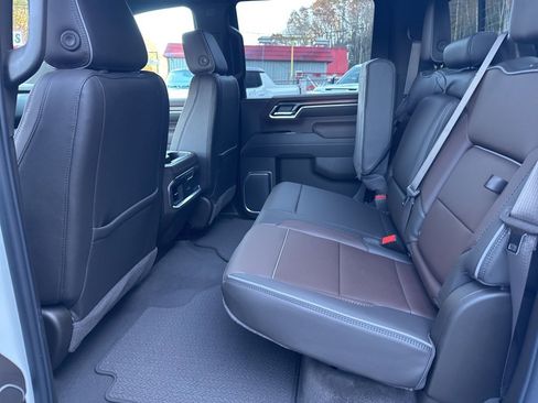 New 2026 GMC Sierra 2500 Denali w/ Denali Reserve Package image 11