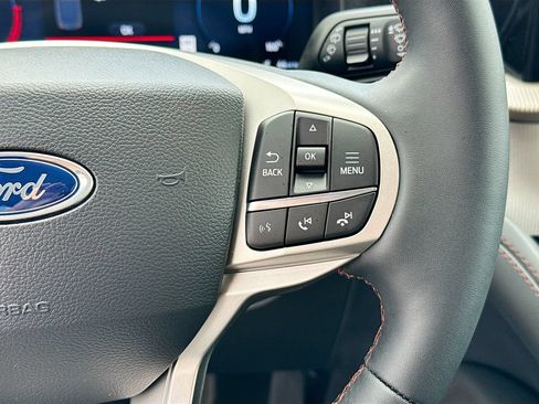 New 2026 Ford Explorer Active w/ Active Comfort Package RWD image 13