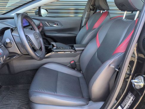 Used 2023 Toyota Prius Prime XSE Premium image 5