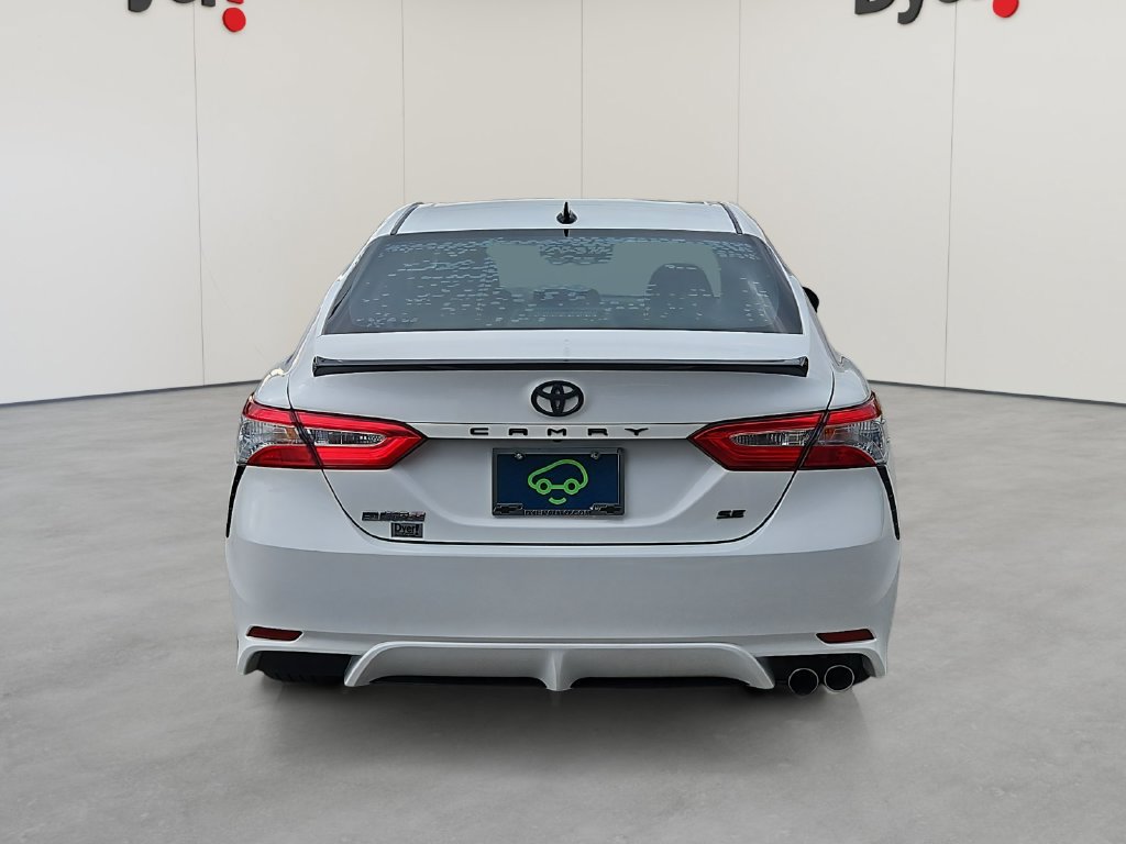 Used 2020 Toyota Camry SE FWD image 4