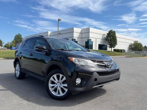 Used 2015 Toyota RAV4 Limited w/ Technology Package FWD image 2