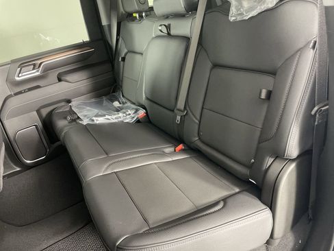 New 2025 GMC Sierra 2500 Denali w/ Denali Reserve Package image 26