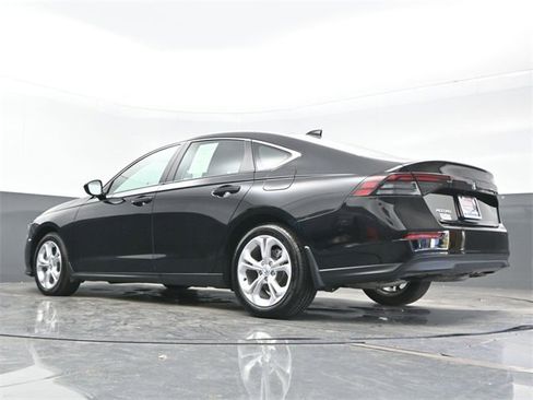 Certified 2025 Honda Accord LX image 22