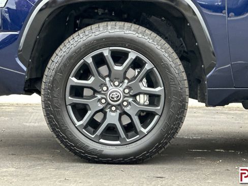 Used 2023 Toyota Tundra Platinum image 32