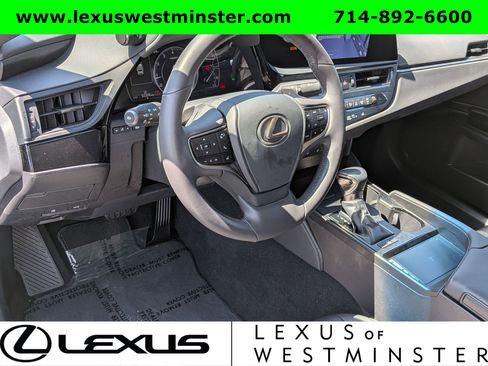 Certified 2023 Lexus ES 250 w/ Premium Package AWD/4WD image 17