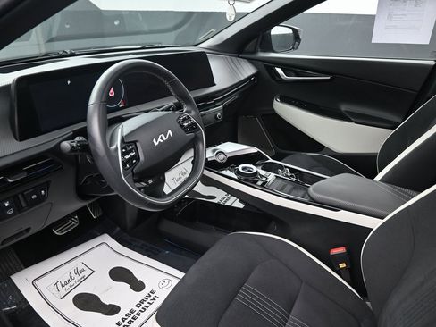 Used 2024 Kia EV6 GT-Line image 31