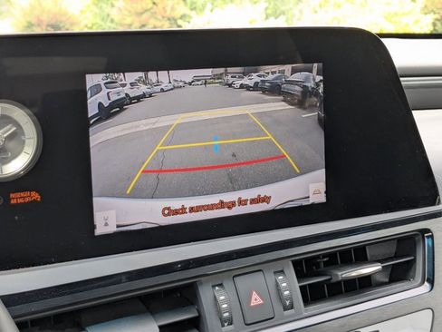 Used 2023 Lexus ES 350 w/ Accessory Package (Z2) image 13