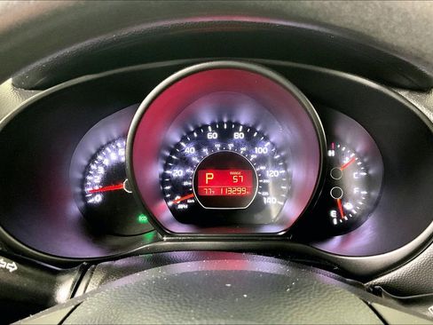 Used 2017 Kia Soul + image 18