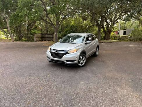 Used 2016 Honda HR-V LX image 1