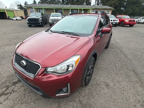 Used 2017 Subaru Crosstrek 2.0i Premium AWD/4WD image 7