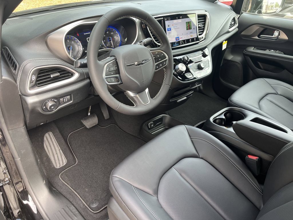 New 2026 Chrysler Pacifica Select FWD image 9