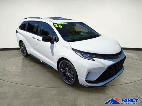 Used 2026 Toyota Sienna XSE FWD image 6