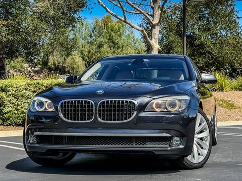 Used 2011 BMW ActiveHybrid 7 Li RWD image 3