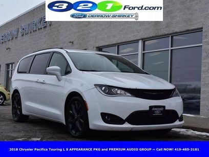 Used 2018 Chrysler Pacifica Touring-L w/ Premium Audio Group
