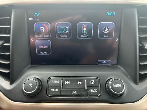 Used 2019 GMC Acadia Denali w/ Technology Package AWD/4WD image 17