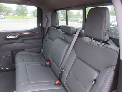 New 2026 GMC Sierra 1500 SLT w/ SLT Convenience Package AWD/4WD image 13