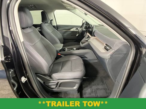 New 2026 Ford Explorer Active RWD image 5