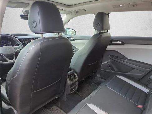 Used 2022 Volkswagen Taos SEL AWD/4WD image 18