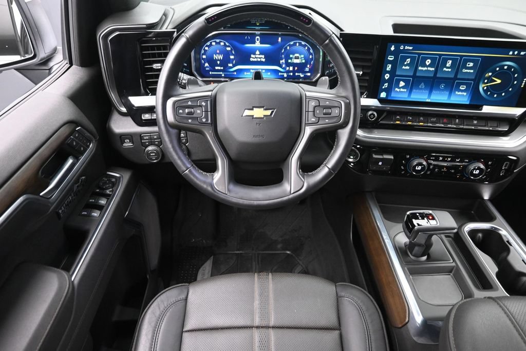 Used 2026 Chevrolet Silverado 1500 High Country AWD/4WD image 14