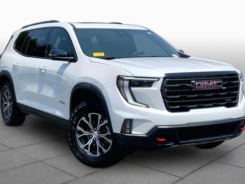 Used 2025 GMC Acadia AT4 w/ Luxury Package AWD/4WD image 3