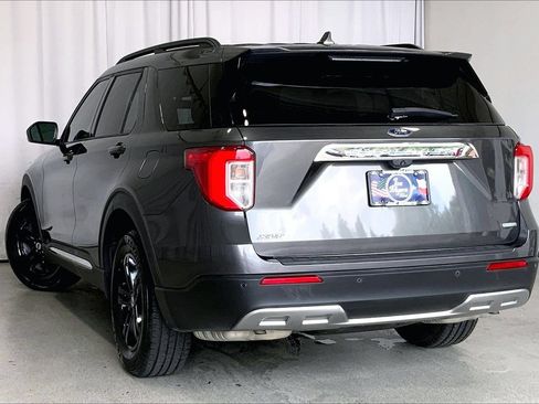 Used 2020 Ford Explorer XLT w/ Equipment Group 202A RWD image 10