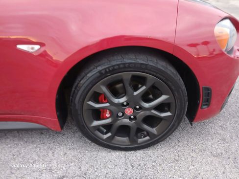 Used 2018 FIAT 124 Spider Abarth w/ Convenience Group image 18