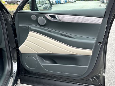 New 2026 Genesis GV80 2.5T Advanced image 16