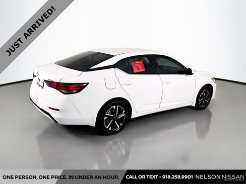 Certified 2025 Nissan Sentra SV FWD image 5
