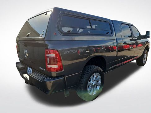 Used 2023 RAM 3500 Laramie AWD/4WD image 5