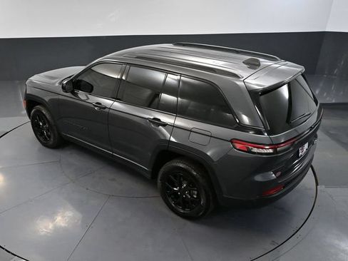 Used 2024 Jeep Grand Cherokee Altitude AWD/4WD image 56